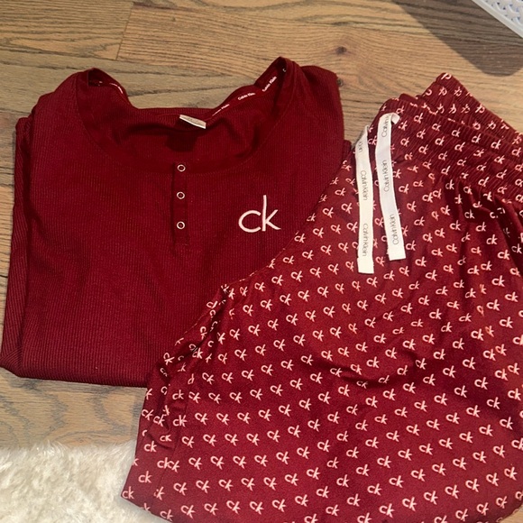 red calvin klein long sleeve pj set - Picture 1 of 1